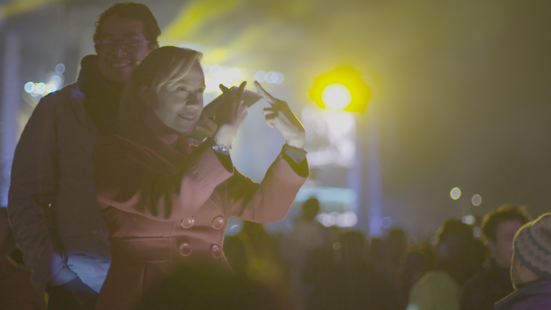 62869906145187a30d6a6916 SILENCIO CORONA CAP0073.MXF .18 22 30 05.Still002