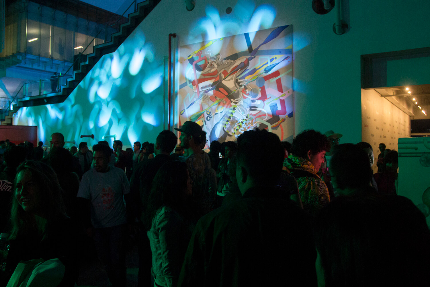 629000463dc2b553e7e7a918 AMD centro 05