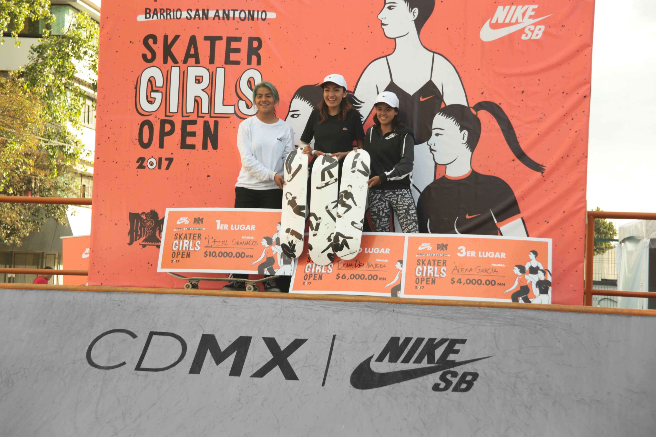 62914ac7029bd82dfe535ef3 Skater Girls Open 55 copia